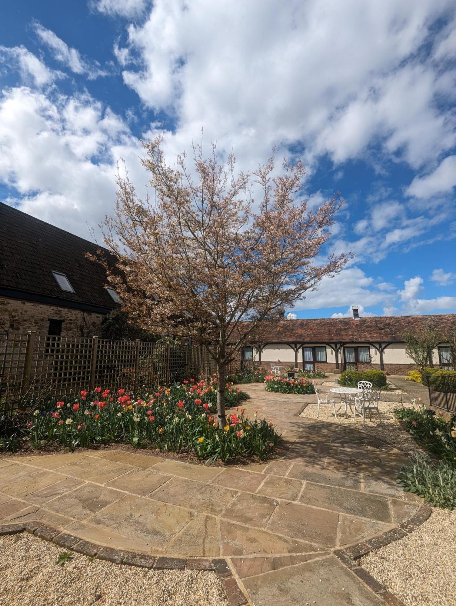 Kingfisher Barn B&B Abingdon-on-Thames Exterior photo